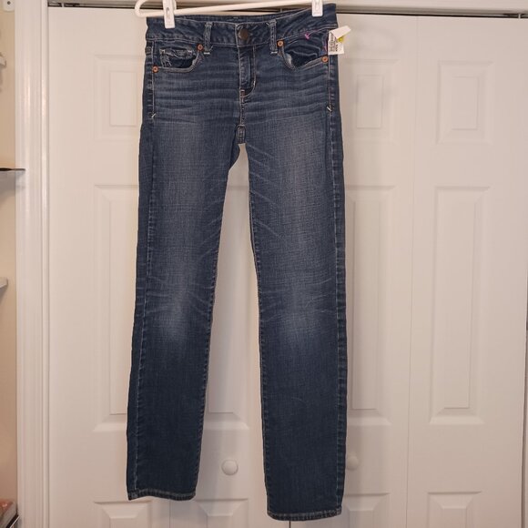 American Eagle Outfitters Denim - 3/$18 or 5/$25 American Eagle Blue Stretch Skinny Jeans Size 4 Short